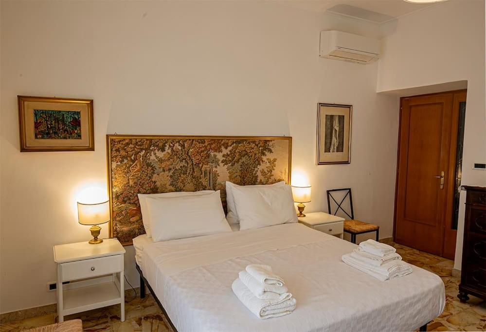 Dimora Al Colosseo, 2 Bedrooms Roma Eksteriør bilde