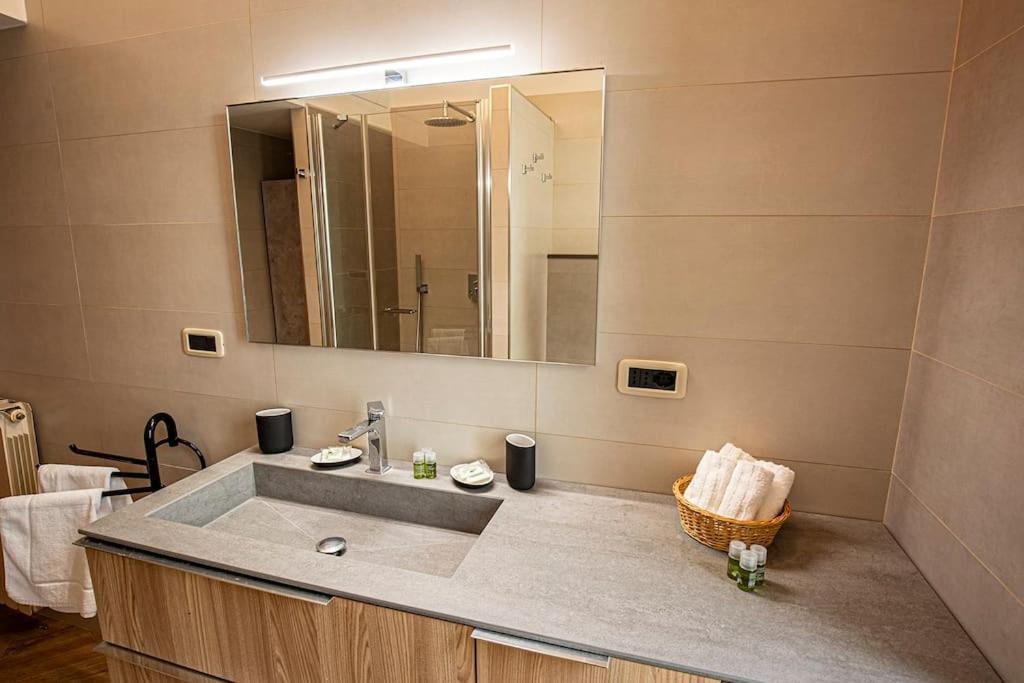 Dimora Al Colosseo, 2 Bedrooms Roma Eksteriør bilde