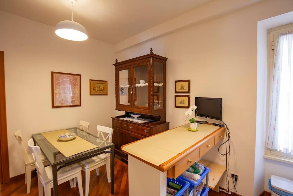 Dimora Al Colosseo, 2 Bedrooms Roma Eksteriør bilde